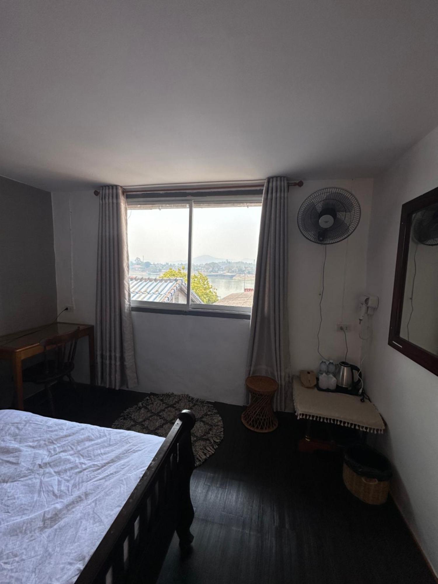 Thadan Guest House Ban Houayxay Bagian luar foto