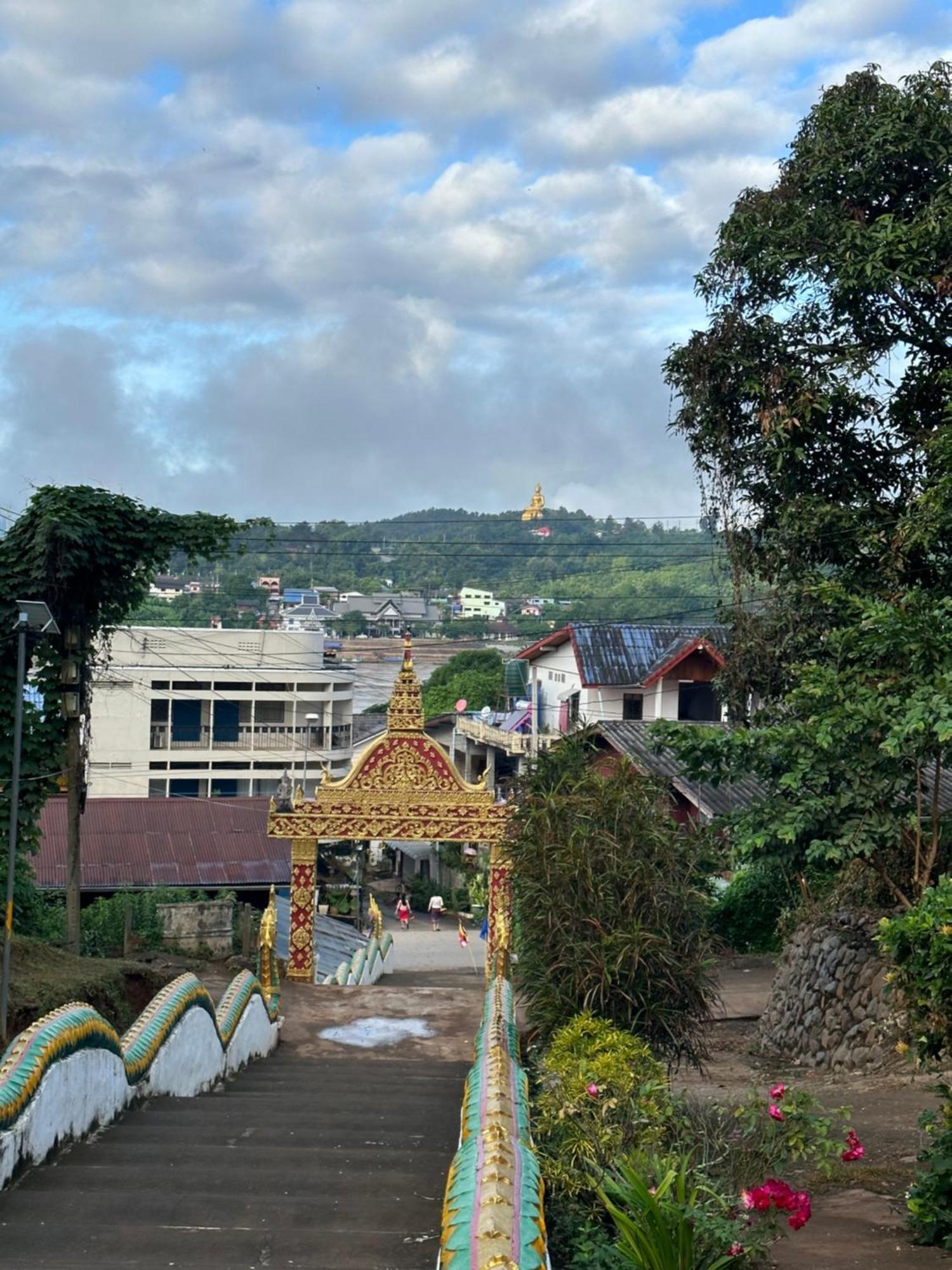 Thadan Guest House Ban Houayxay Bagian luar foto